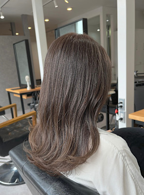 ミルクティーベージュカラー。