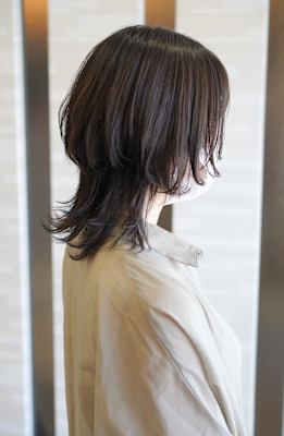 「オリーブアッシュ×エアリーウルフミディ」