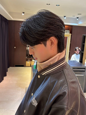 韓国風カルマパーマ　メンズ韓国ヘア　メンズカット　原宿表参道