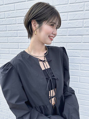 マッシュショート　オリーブベージュ