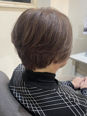 【ジュレベール 阿佐慶】白髪ぼかし＋ふんわりショート