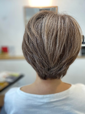 白髪ぼかしカラー