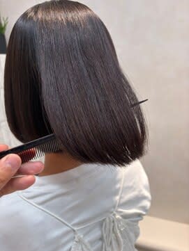 柔らか質感の縮毛矯正ボブ