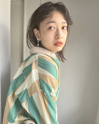 ミディアム×カーキグレージュ