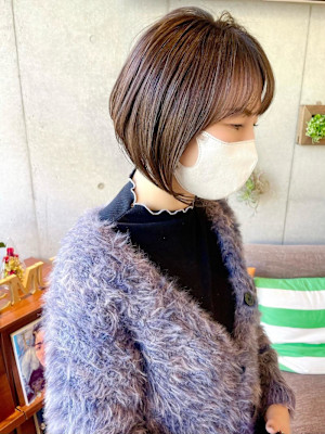 大人可愛い前下がりボブ