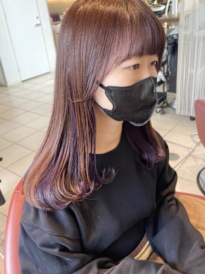 チラ見えが可愛いインナーパープル