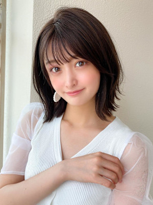 ミニウルフ前髪パーマ韓国くびれミディアムチェリーブラウン