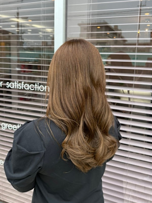 暗すぎず、明るすぎないカラーに⭐️