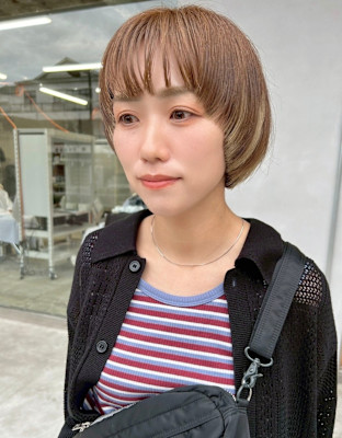 マッシュショート・ちらっとインナーカラー