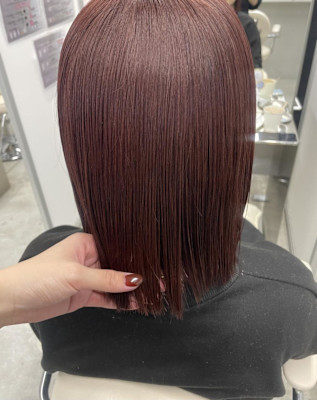 深みのあるREDカラー