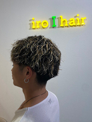 メンズ　ツイストスパイラルパーマ　ハイライト