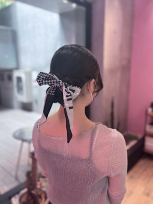 大人可愛いアップスタイル