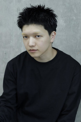 メンズスパイキーショート+眉毛カラー