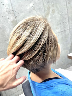 バレイヤージュ/ミルキーブロンド/外国人風カラー