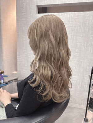 透明感ブラウンベージュ