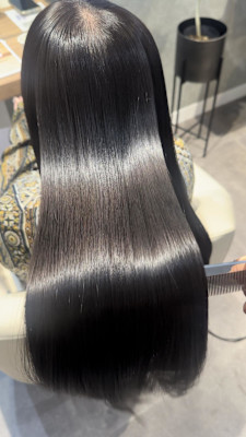 ★酸性ストレートで理想の艶髪に！