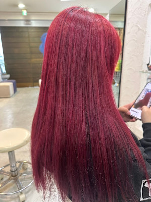 ビビッドピンク×ストレートロング