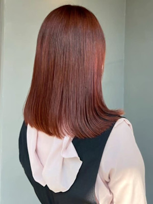 コーラルピンクベージュ ストレート ダメージレスカラー