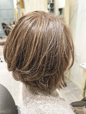 【ヘアジュレドゥ 松田】白髪ぼかし　全体ハイライト