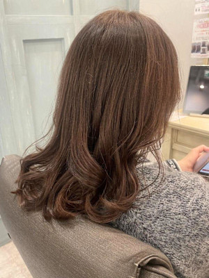 【ヘアジュレドゥ 安江】白髪ぼかし