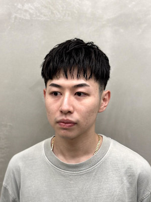 ON/OFFでもキマる刈り上げマッシュ×黒髪