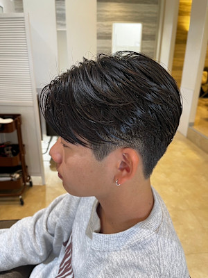 センターパート/刈り上げ