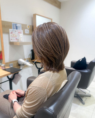 白髪ぼかし細めハイライト30代40代50代セミディ