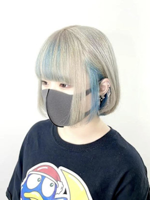 ホワイト×水色