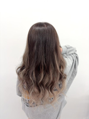 グレージュグラデーション