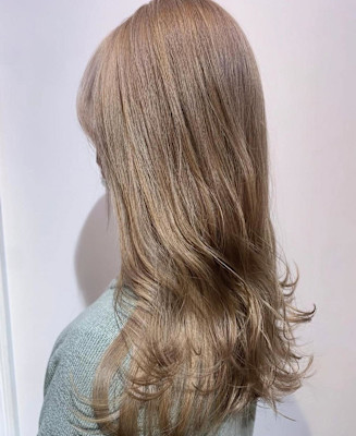 ミルクティーベージュ