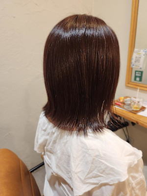 ピンクベージュ