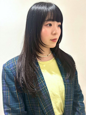 暗髪カラー ロングレイヤー 顔周りカット ワンカール