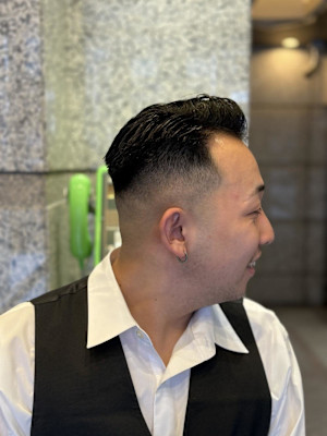 銀座　理容室　スキンフェード