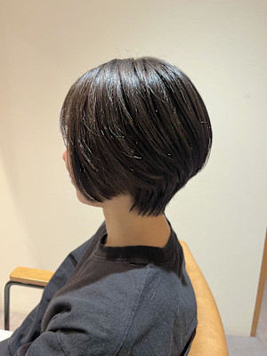 ショートボブ