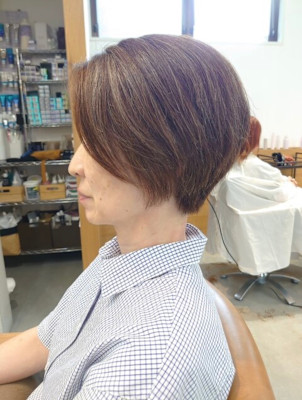 白髪ぼかしハンサムショート