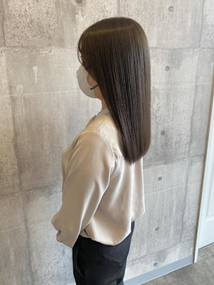 ミルクティーベージュ《ARCH CHIAKI》