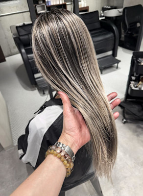 ★顔まわりが暗くならないシャドウルーツバレ★