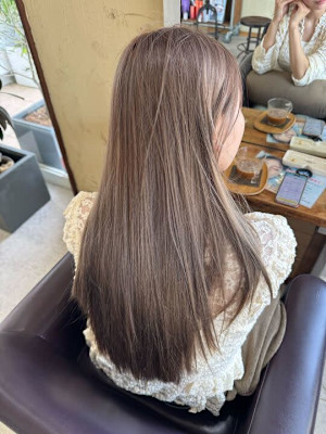 【あおと】透明感ベージュのやわらかロング