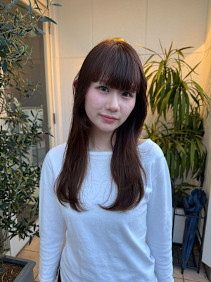 【るん】抜け感レイヤー×柔らかオリーブブラウン