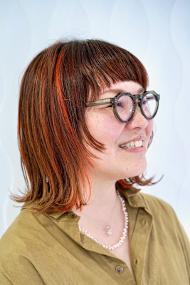 外ハネミディアム＆オレンジハイライト