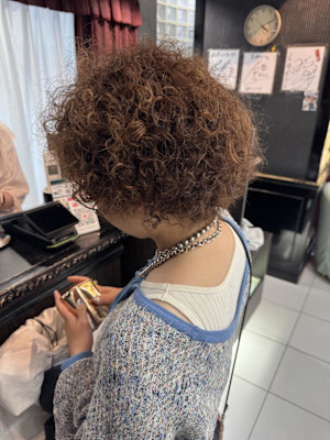 海外カーリーパーマ【錦糸町北口】/ anri