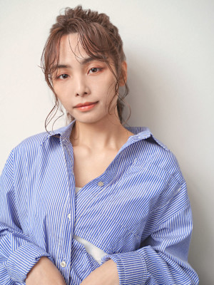 HCセミロングレイヤー×ヘアアレンジ