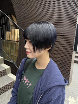 ブルーブラック