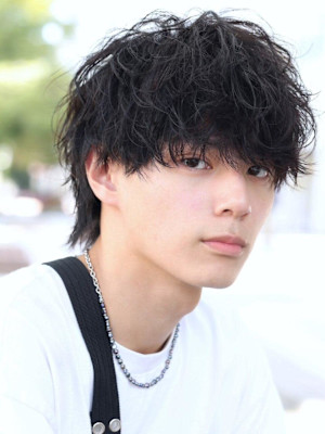 無造作エアウルフショート