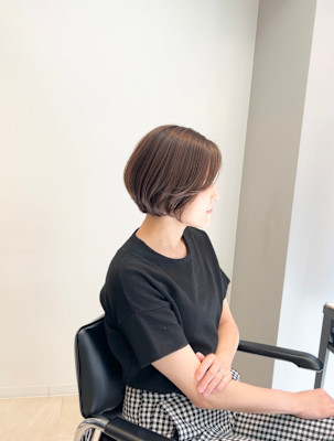 丸みショートボブ×ナチュラルツヤ感
