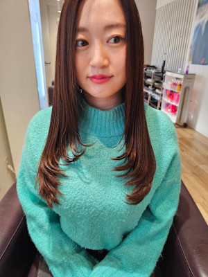 aluss with AKROS omotesando