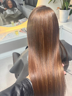 aluss with AKROS omotesando