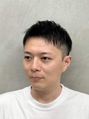 清潔感×好印象◎トップに動きで差をつける爽やかフェード