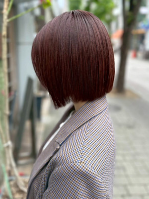 チェリーブラウン 切りっぱなしボブ 艶髪 ブリーチなしカラー