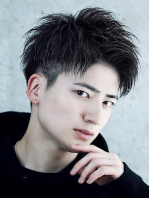 アップバングショート